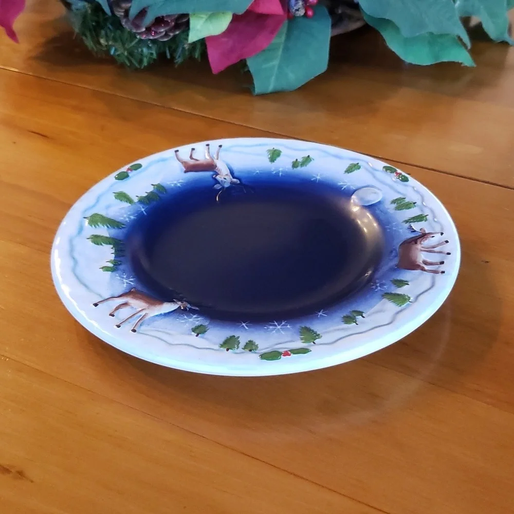 Reindeer Candle Holder Plate - Picture 3 of 5